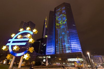 Eurozone GDP Grows 0.2% in Q3, Beats Expectations; EUR/USD Holds Modest Gains