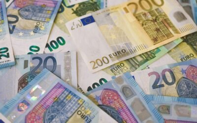 Euro Slides to 17-Month Lows: Why EUR/USD Is Struggling Near 1.11